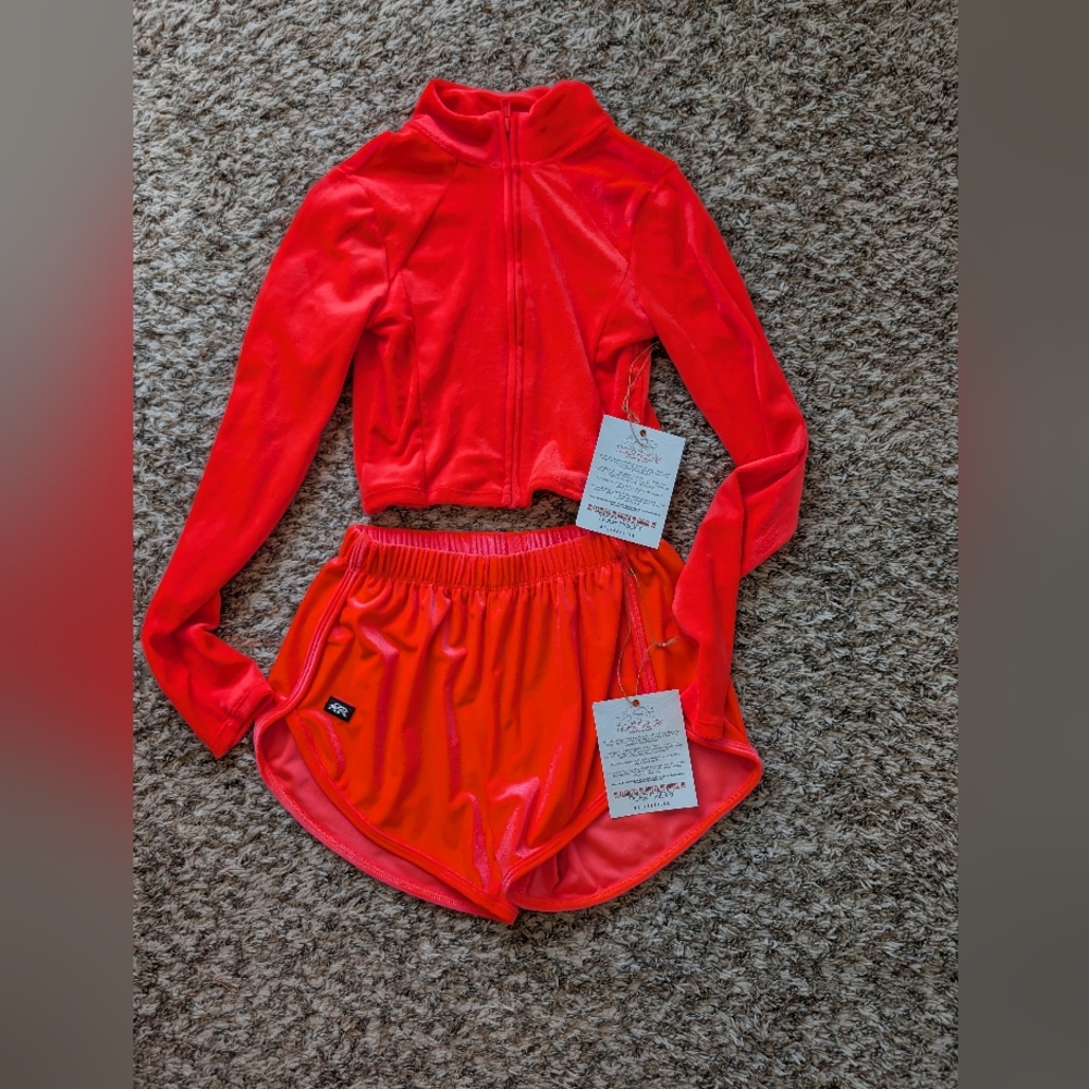 Tiger Friday Nwt Adult XS Firebird Cropped Zip Up And Shorts
